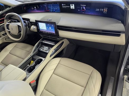 Used 2024 Lincoln Nautilus Premier w/ Equipment Group 102A image 19