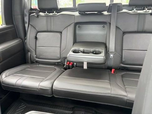 Used 2022 Chevrolet Silverado 2500 High Country w/ Technology Package AWD/4WD image 29