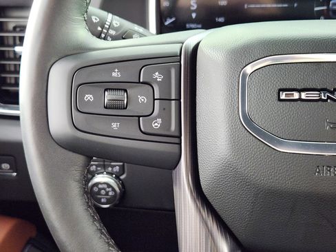 Used 2026 GMC Sierra 2500 Denali Ultimate AWD/4WD image 18