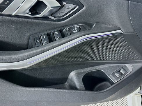 Used 2019 BMW 330i xDrive Sedan w/ Convenience Package image 25