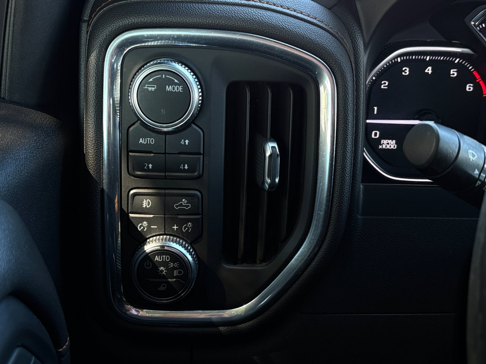 Used 2021 GMC Sierra 1500 AT4 AWD/4WD image 28