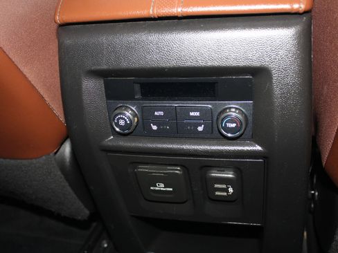 Used 2020 Chevrolet Traverse High Country image 20