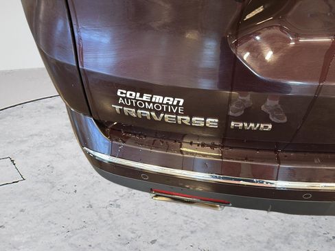 Used 2022 Chevrolet Traverse Premier AWD/4WD image 25