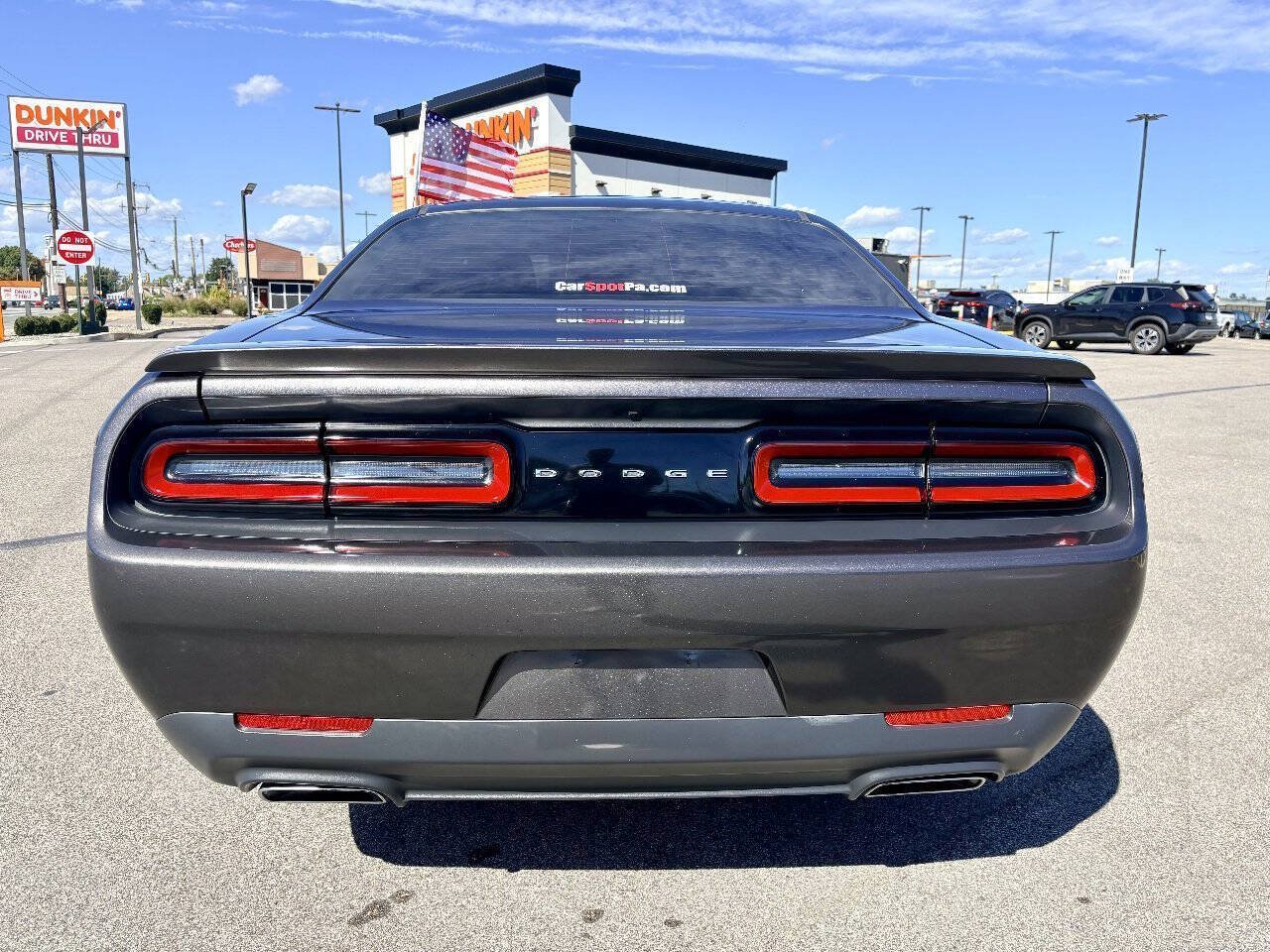 Used 2016 Dodge Challenger R/T RWD image 5