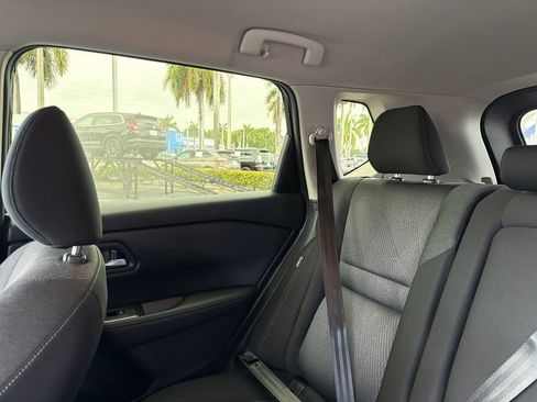 Used 2024 Nissan Rogue SV FWD image 13