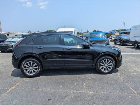 Used 2019 Cadillac XT4 Sport FWD image 3
