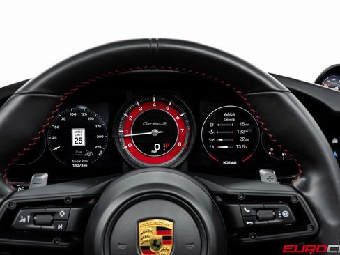 Used 2022 Porsche 911 Turbo S image 30