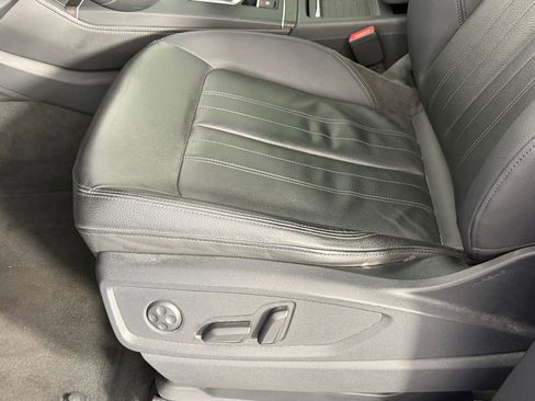 Used 2019 Audi Q5 Prestige w/ Prestige Package image 13