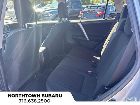 Used 2016 Toyota RAV4 LE FWD image 7