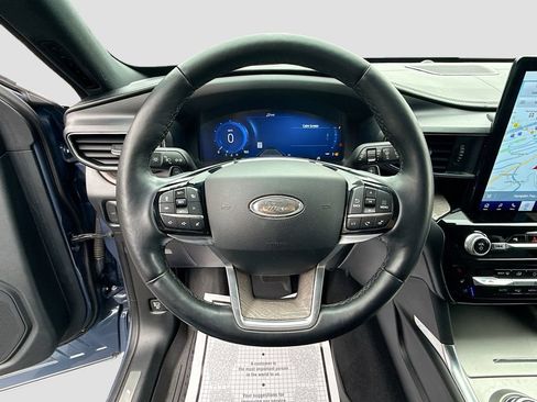 Used 2021 Ford Explorer Platinum w/ Equipment Group 601A AWD/4WD image 14