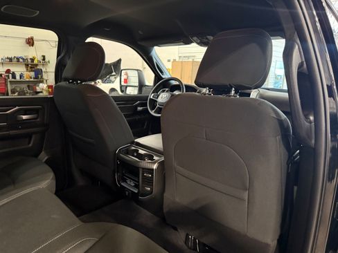 Used 2025 RAM 2500 Big Horn AWD/4WD image 17