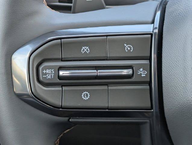 New 2026 GMC Terrain AT4 w/ LPO, Black Badging Package AWD/4WD image 29