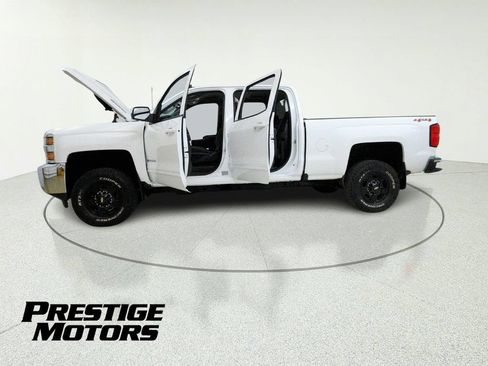Used 2017 Chevrolet Silverado 2500 LT AWD/4WD image 11