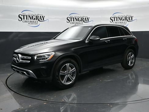 Used 2021 Mercedes-Benz GLC 300 image 3
