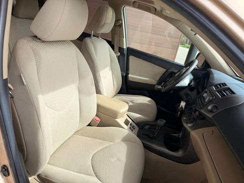 Used 2012 Toyota RAV4 4WD w/ Upgrade Value Pkg image 17