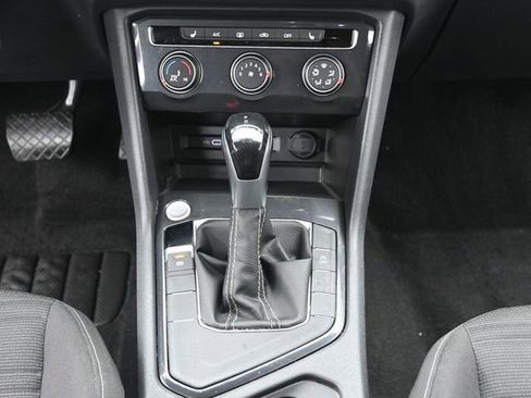 Used 2023 Volkswagen Tiguan S image 28