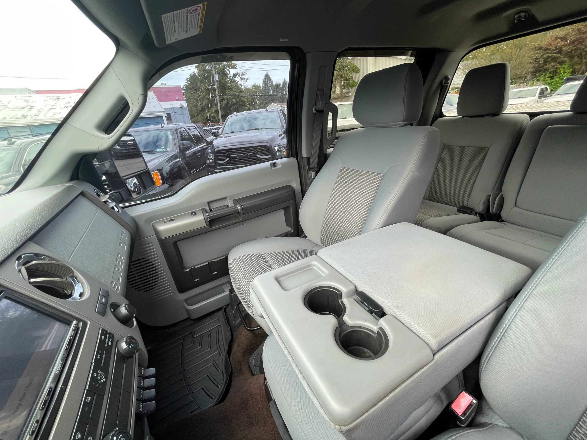 Used 2012 Ford F250 XLT w/ Snow Plow Prep Pkg AWD/4WD image 17