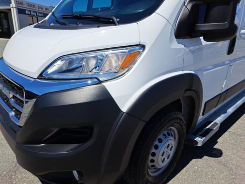 Used 2025 RAM ProMaster 2500 w/ U-Haul Equipment Group FWD image 27
