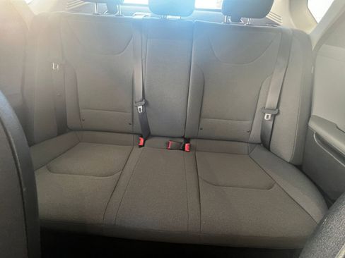 Used 2025 Kia K4 LXS image 37