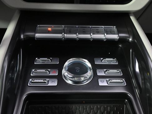 New 2026 Lincoln Nautilus Reserve w/ Jet Appearance Package AWD/4WD image 30