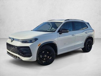 New 2026 Volkswagen Tiguan SE R-Line