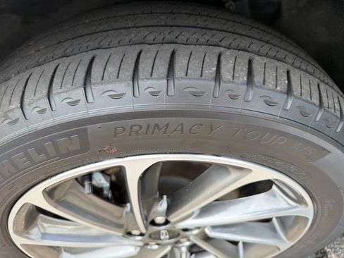 Used 2024 Lincoln Corsair AWD w/ Equipment Group 101A image 33