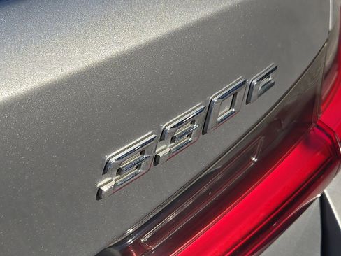 Used 2023 BMW 330e image 12