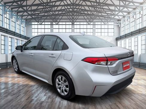 Used 2024 Toyota Corolla LE FWD image 6