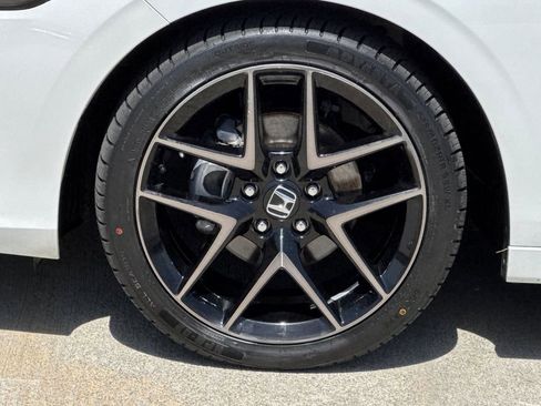 Used 2024 Honda Civic Sport Touring image 32