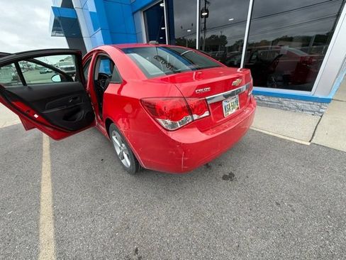 Used 2015 Chevrolet Cruze LT FWD image 4
