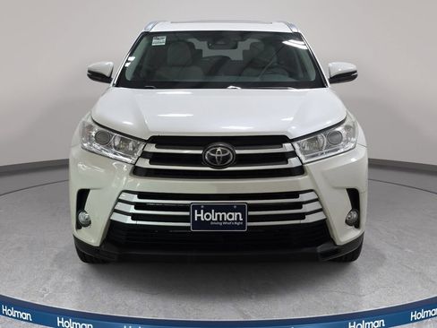 Used 2018 Toyota Highlander XLE w/ Protection Package #3 AWD/4WD image 3