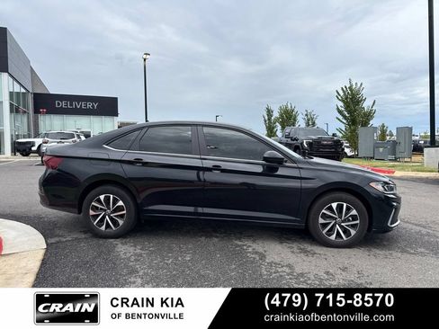Used 2025 Volkswagen Jetta S FWD image 2