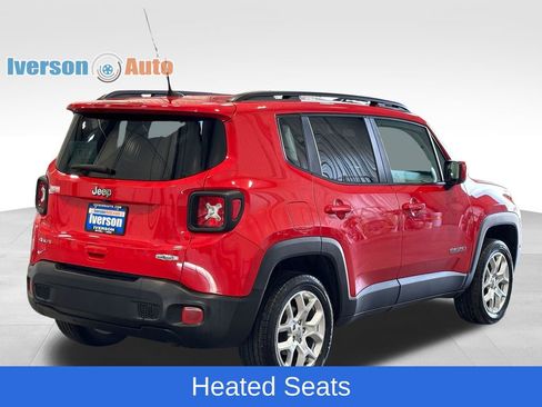 Used 2018 Jeep Renegade Latitude w/ UConnect 8.4 Nav Group AWD/4WD image 9