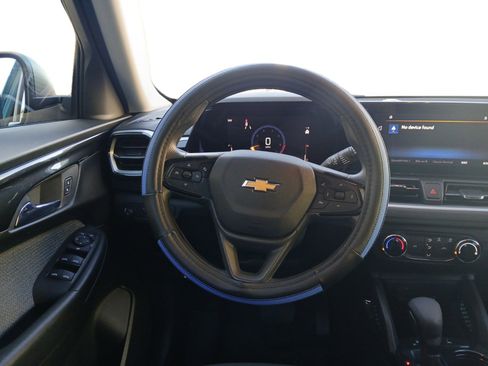 Used 2025 Chevrolet TrailBlazer LS w/ LS Confidence Package image 12