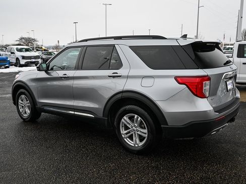 Certified 2023 Ford Explorer XLT w/ Equipment Group 202A image 7