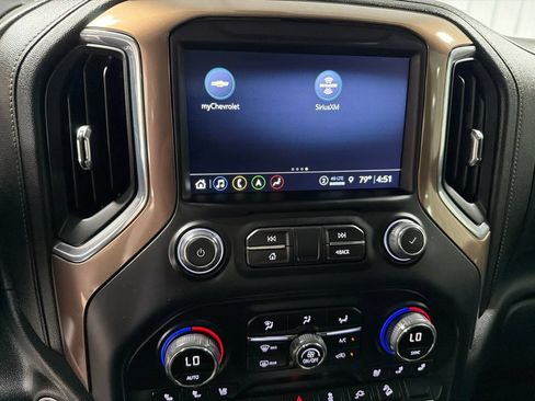 Certified 2022 Chevrolet Silverado 2500 High Country w/ Technology Package AWD/4WD image 33