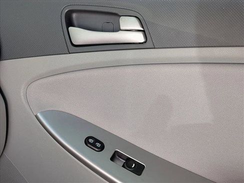 Used 2017 Hyundai Accent Value Edition FWD image 3