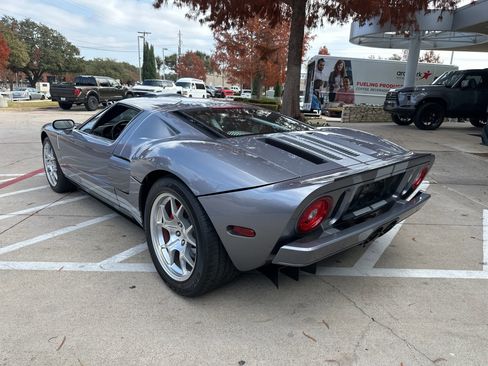 Used 2006 Ford GT image 12