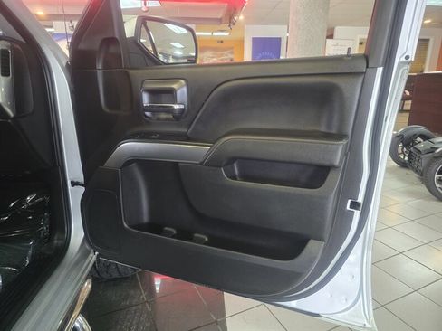 Used 2018 Chevrolet Silverado 1500 LT w/ All Star Edition image 12