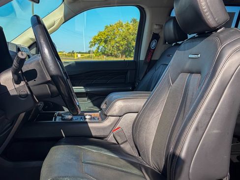Used 2019 Ford Expedition Platinum AWD/4WD image 19