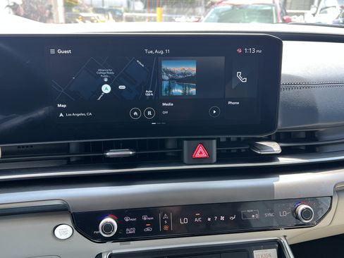 Certified 2026 Kia Carnival SX Prestige FWD image 29