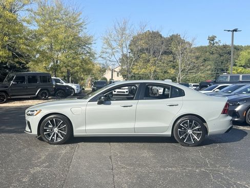 Used 2025 Volvo S60 T8 Plus w/ Climate Package image 6