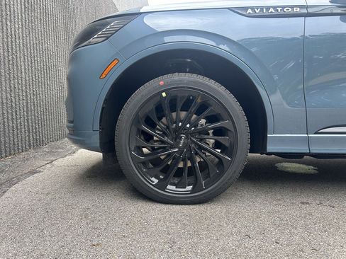 New 2026 Lincoln Aviator Reserve AWD/4WD image 47