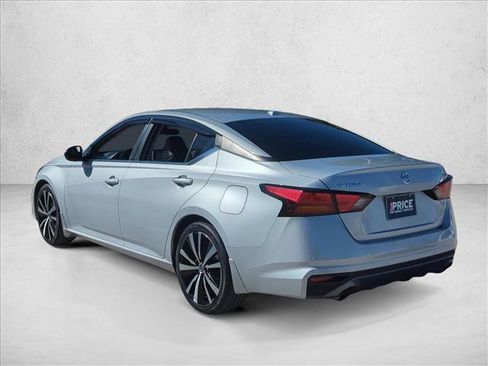Used 2022 Nissan Altima 2.5 SR image 7