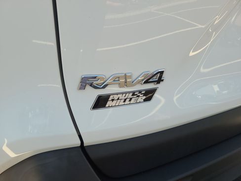 Certified 2019 Toyota RAV4 XLE w/ Convenience Package AWD/4WD image 29