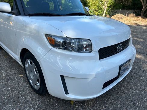 Used 2008 Scion xB FWD image 12