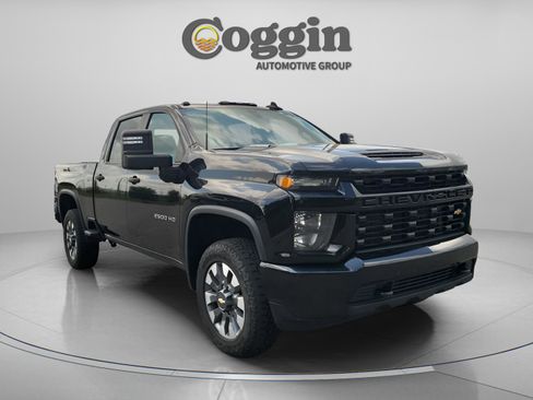 Used 2023 Chevrolet Silverado 2500 Custom w/ Custom Value Package AWD/4WD image 8