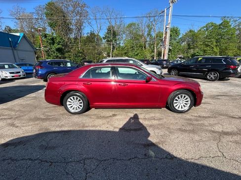 Used 2014 Chrysler 300 image 13
