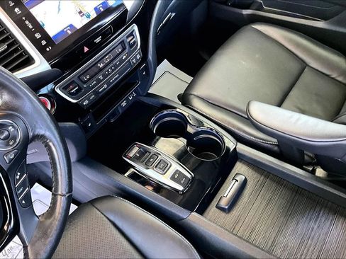 Used 2020 Honda Ridgeline RTL-E image 16