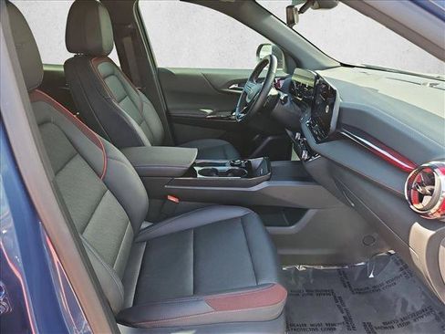 Certified 2025 Chevrolet Equinox RS w/ Safety and Technology Package FWD image 27